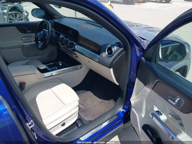W1N4M4GB0MW103709 Mercedes-Benz m260