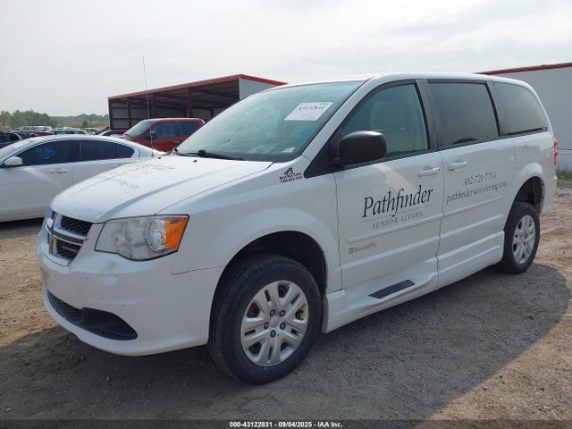 2C7WDGBG2FR533731 Dodge 2015