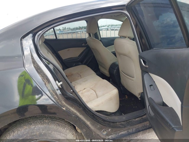 JM1BM1V78E1125421 Mazda pe