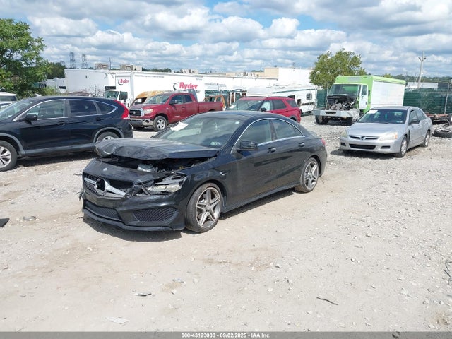 Mercedes-Benz CLA-Class 2015 WDDSJ4EB9FN168258 Image 2