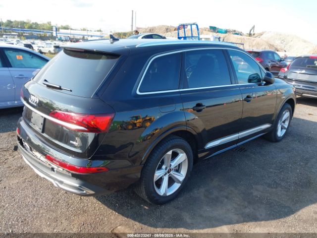2023 AUDI Q7 WA1ACBF75PD006904 Photo 3