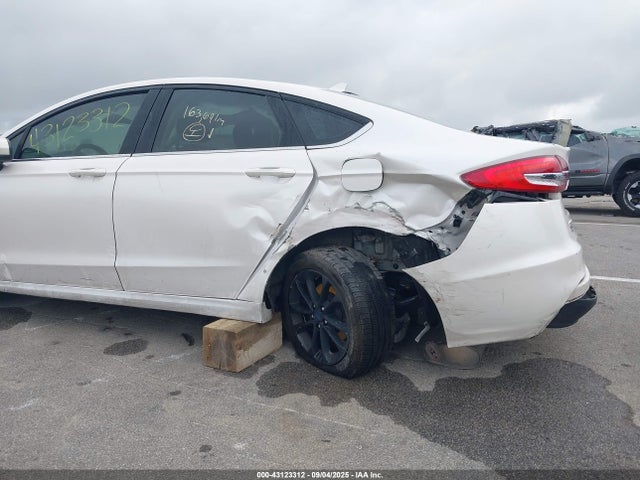 Ford 2019 2019 3FA6P0HD4KR231313 Image 6