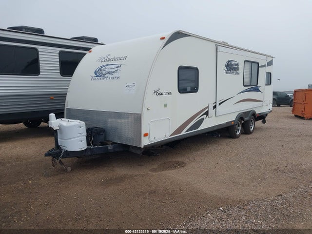 2015 Coachmen Freedom Express Bumper Pull 32' მანქანა იყიდება აუქციონზე, vin: 5ZT2FEPB7DA008946, აუქციონის ნომერი: 43123319