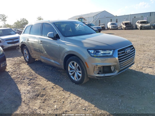 2017 AUDI Q7 WA1AAAF72HD008577 Photo 0
