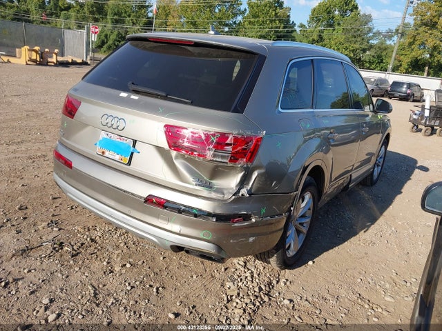 2017 AUDI Q7 WA1AAAF72HD008577 Photo 3