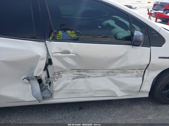 JTDKAMFU3M3129054 Toyota 2zr-fxe,1nm
