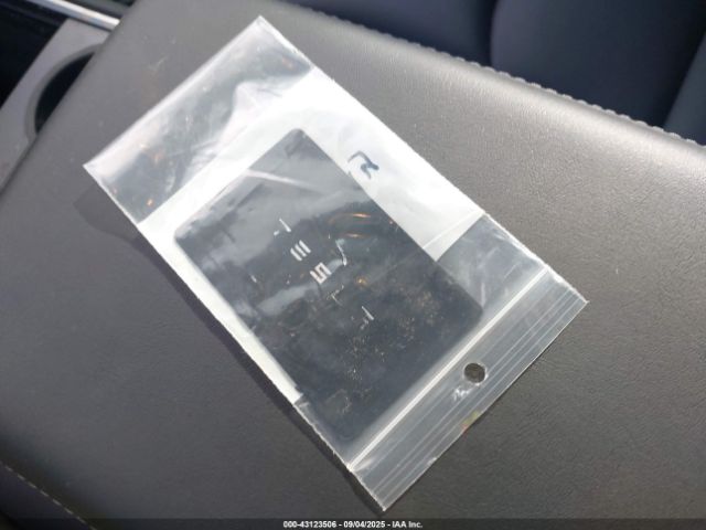 2023 TESLA MODEL Y 7SAYGDEE7PF673151 Photo 10