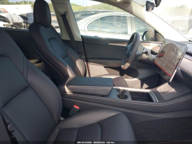 2023 TESLA MODEL Y 7SAYGDEE7PF673151 Photo 4