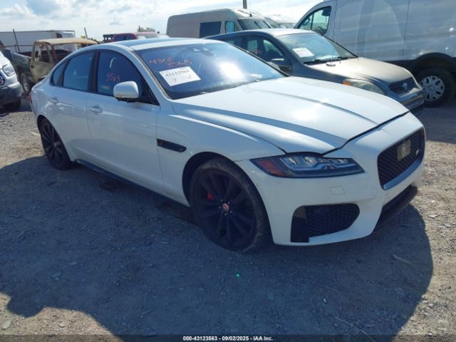 2016 JAGUAR XF SAJBM4BV3GCY19155 Photo 0