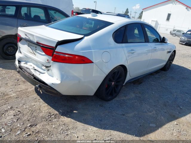 2016 JAGUAR XF SAJBM4BV3GCY19155 Photo 3