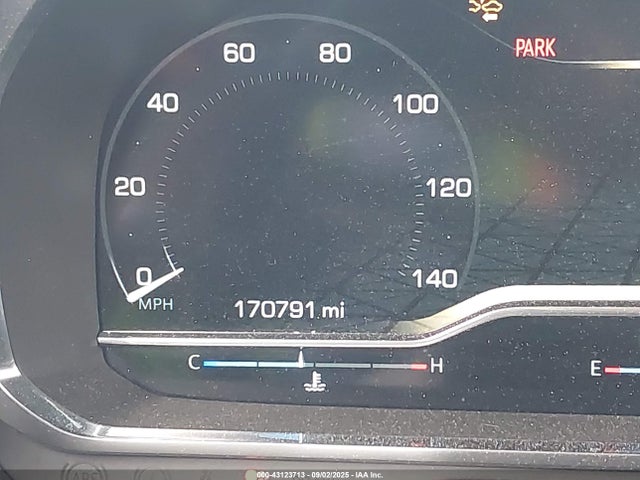1GKS1GKD9NR352757 GMC l84 - di, dfm, alum, gen 5, var 2