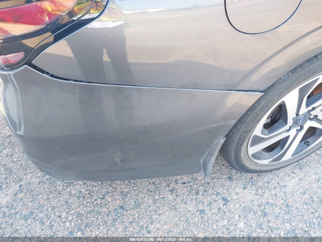 4S3BWAN67M3012211 Subaru 2021