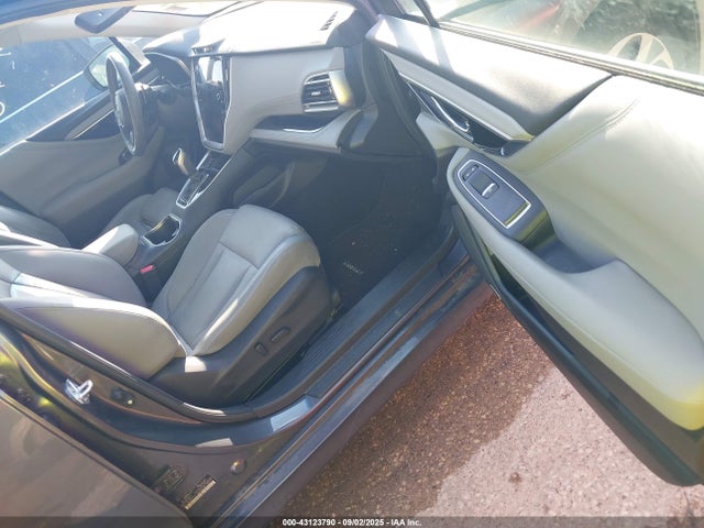 4S3BWAN67M3012211 Subaru 2021