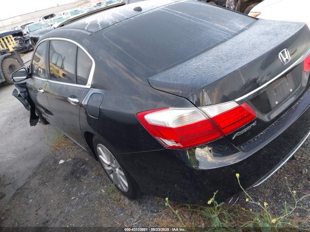 1HGCR3F82FA030607 Honda j35y1