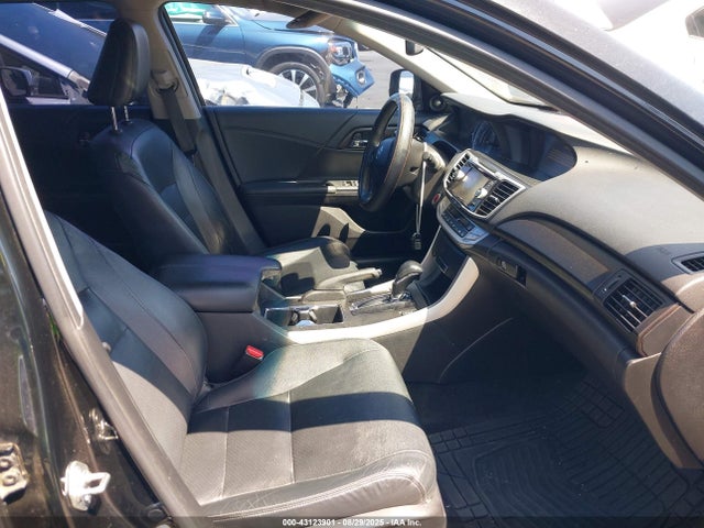 1HGCR3F82FA030607 Honda j35y1