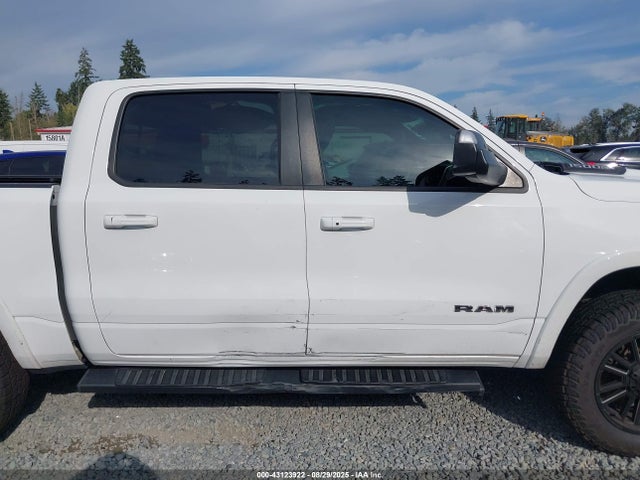 Продаж на аукціоні авто 2021 Ram 1500 Laramie  4x4 5'7 Box, vin: 1C6SRFJT0MN806088, номер лоту: 43123922