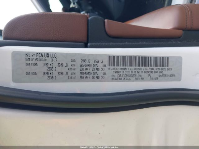 2017 JEEP GRAND CHEROKEE 1C4RJFJG8HC864629 Photo 8