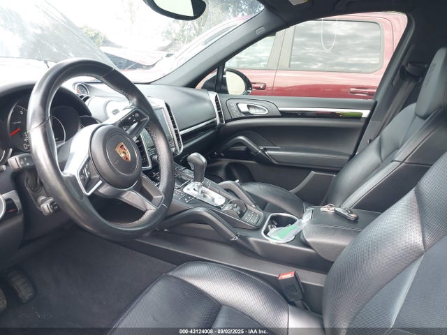 Porsche Cayenne 2017 WP1AA2A22HKA82938 Image 17