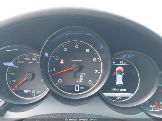 2017 PORSCHE CAYENNE WP1AA2A22HKA82938 Photo 6