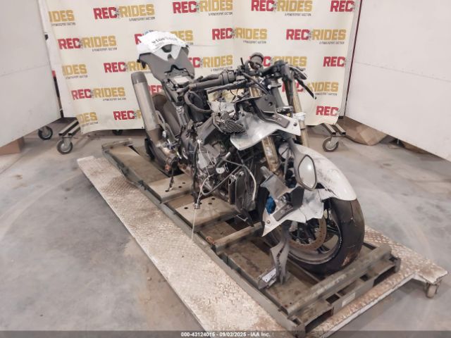 2024 BMW S 1000 WB10E6305R6J68904