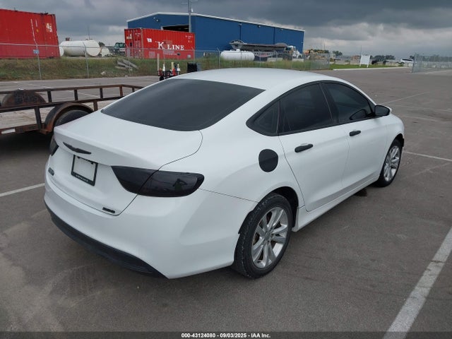 Chrysler 2016 2016 1C3CCCAB5GN157899 Image 4