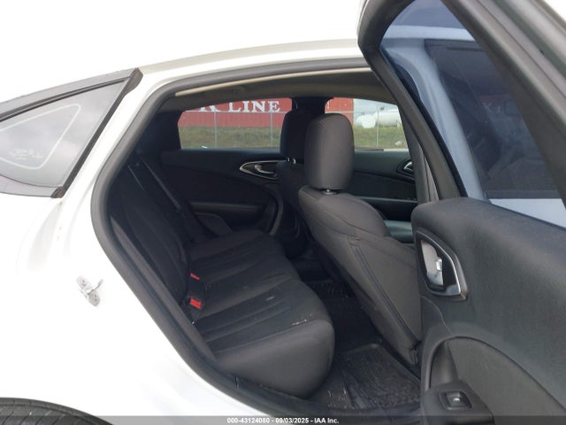 Chrysler 2016 2016 1C3CCCAB5GN157899 Image 8