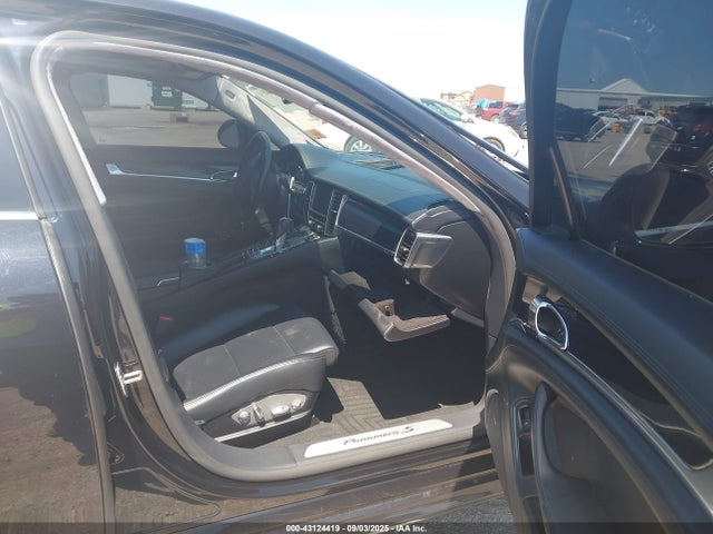 Porsche Panamera 2015 WP0AB2A77FL050794 Image 24
