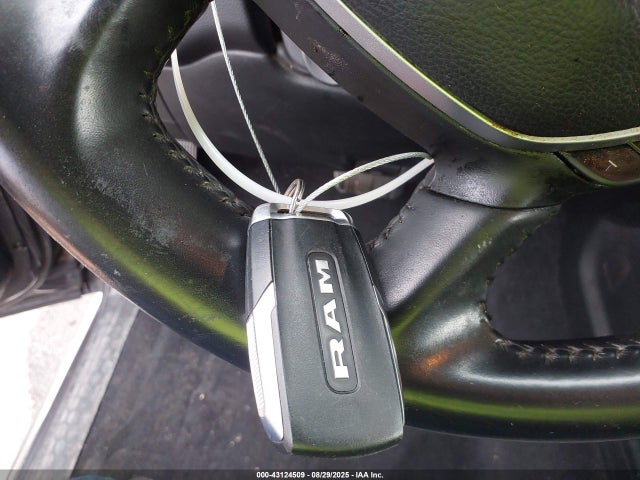 RAM 3500 2019 3C63R3HL5KG610212 Image 10
