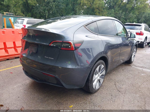 2023 TESLA MODEL Y 7SAYGDEE5PA178637 Photo 3