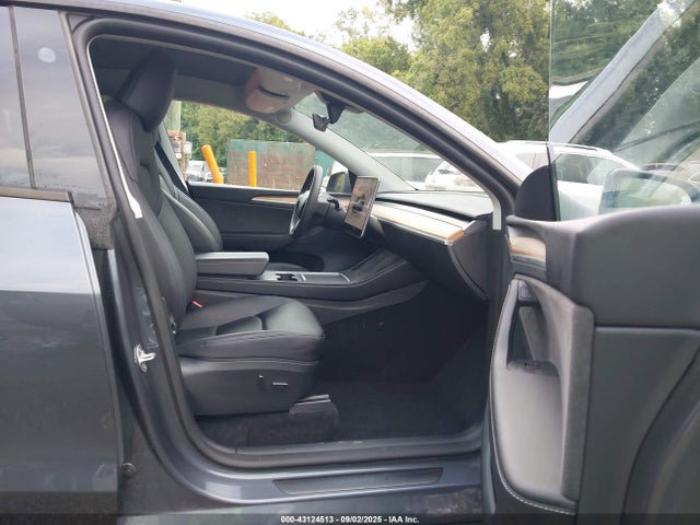 2023 TESLA MODEL Y 7SAYGDEE5PA178637 Photo 4
