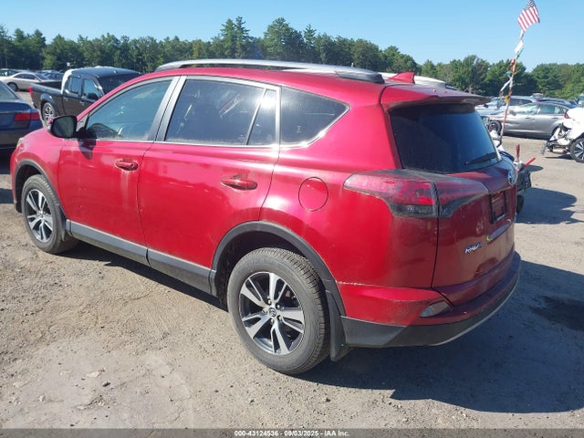 Toyota Rav4 Xle 2017 JTMRFREV1HJ108664 Image 3