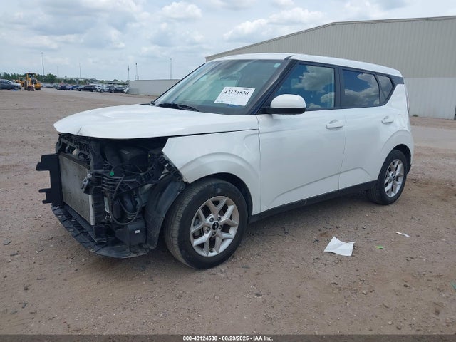 KNDJ23AU1P7858225 KIA mpi nu