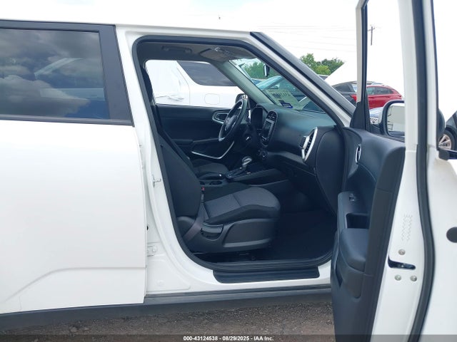 KNDJ23AU1P7858225 KIA mpi nu