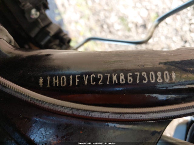 2019 HARLEY-DAVIDSON FLHT 1HD1FVC27KB673080 Photo 9