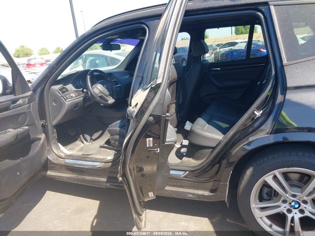 5UXWX7C50EL984860 BMW X3