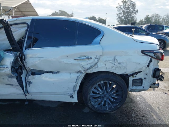 JN1EV7BR1MM755834 Infiniti 3.0l t