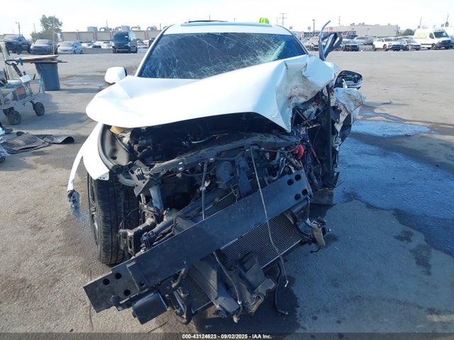JN1EV7BR1MM755834 Infiniti 3.0l t
