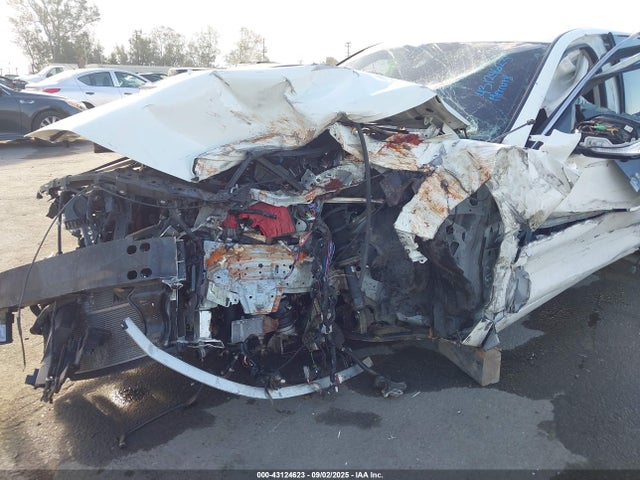 JN1EV7BR1MM755834 Infiniti 3.0l t