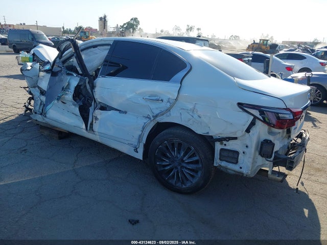 JN1EV7BR1MM755834 Infiniti 3.0l t