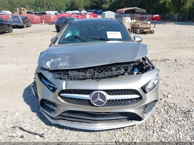 Mercedes-Benz m260 2019 WDD3G4FB6KW004410 Image 12