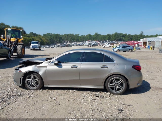 Mercedes-Benz m260 2019 WDD3G4FB6KW004410 Image 14