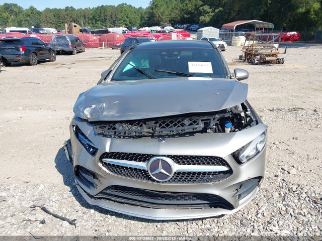 Mercedes-Benz m260 2019 WDD3G4FB6KW004410 Image 6