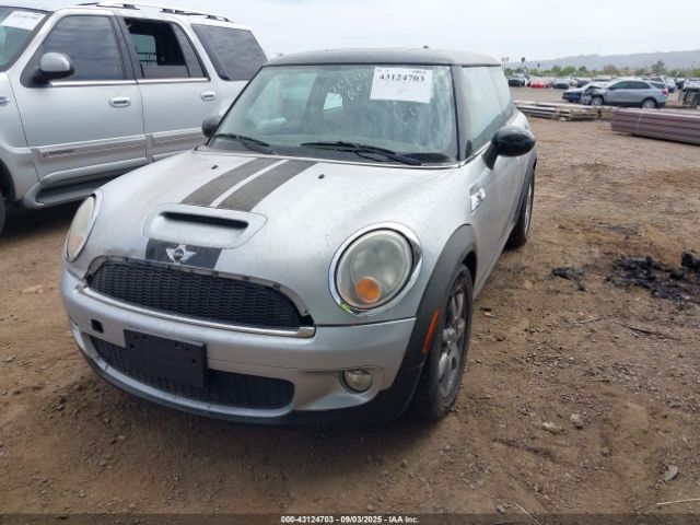 2009 MINI COOPER S WMWMF73529TW81495 Photo 1