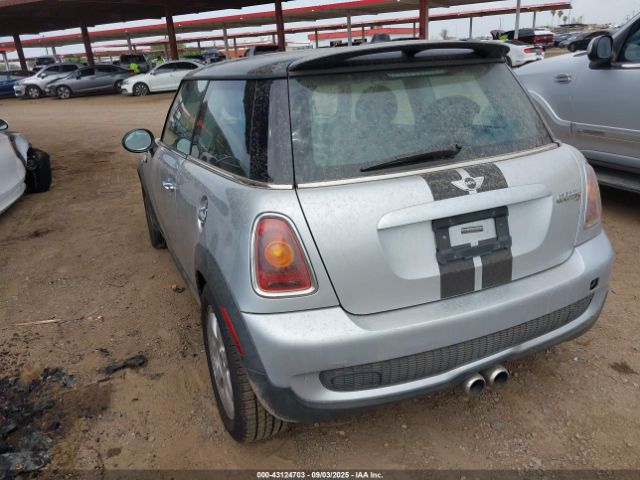 2009 MINI COOPER S WMWMF73529TW81495 Photo 2