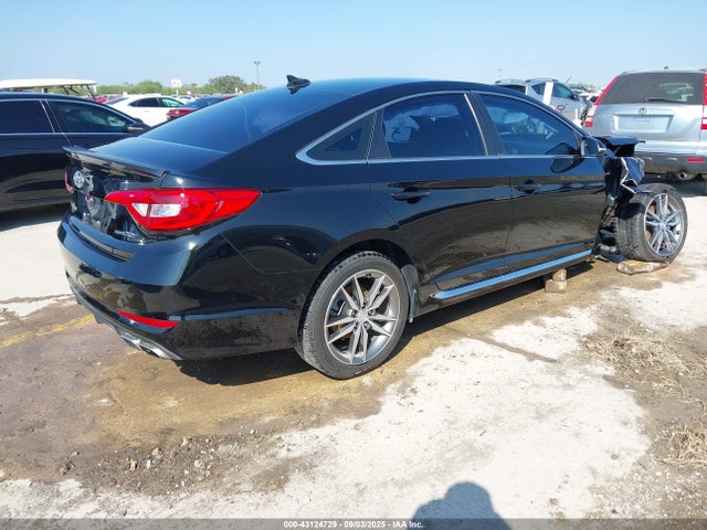 5NPE34AB7HH584271 Hyundai 2017