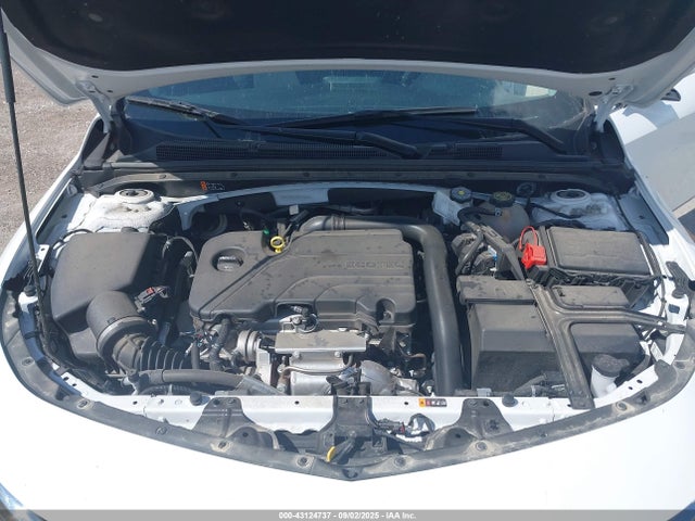 Chevrolet lfv 2024 1G1ZD5ST7RF146785 Image 10