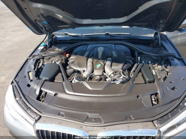 2018 BMW 750I WBA7F0C57JGM23216 Photo 9