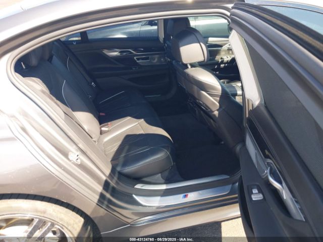 2018 BMW 750I WBA7F0C57JGM23216 Photo 7
