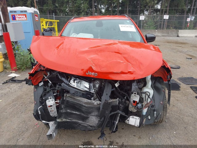 3C4NJDABXJT457154 Jeep 2018