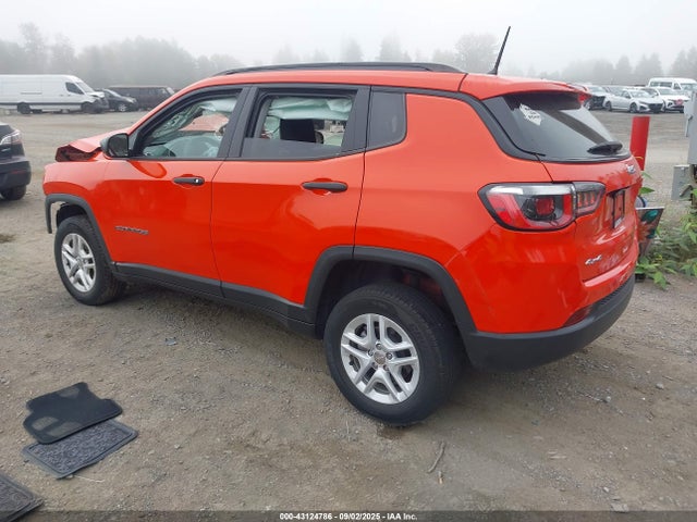 3C4NJDABXJT457154 Jeep 2018